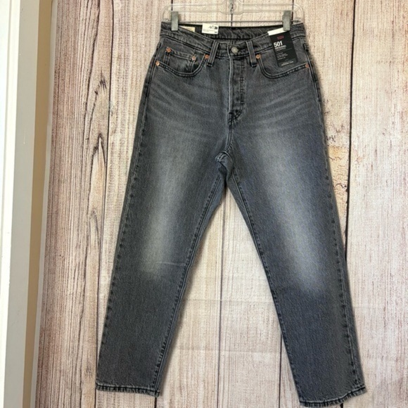 Levi's Denim - Levis 501 Womens Original Cropped Straight Leg Jeans size 27x26